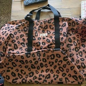 PInK Overnight weekender bag